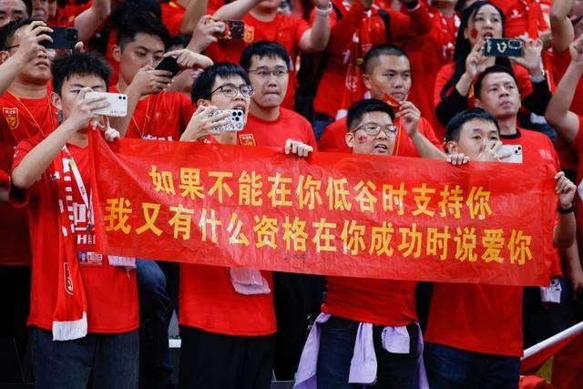 央视直播！中国男篮对决日本，赛前传来三大利好，赢球进入决赛指日可待内容展示